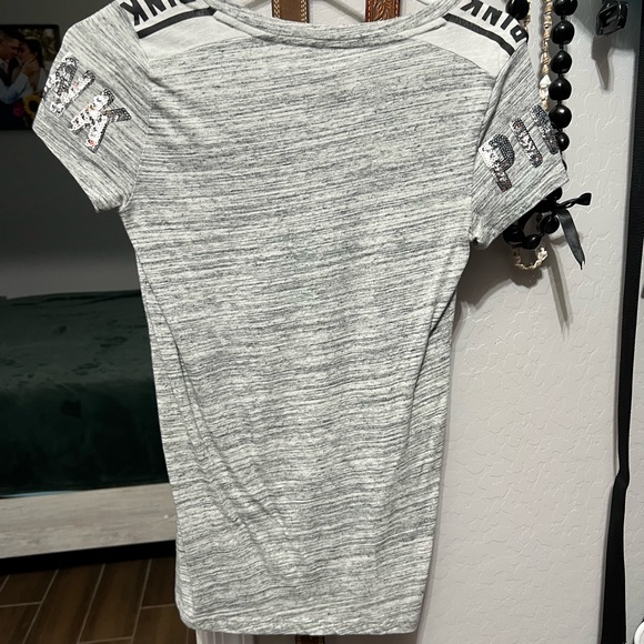 Pink shirt - Picture 3 of 4